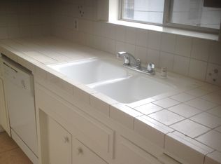 11712 Eucalyptus Ave APT D, Hawthorne, CA 90250