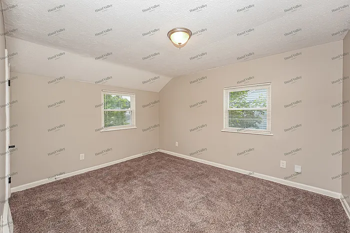 3880 Strandhill Rd — Photo 11