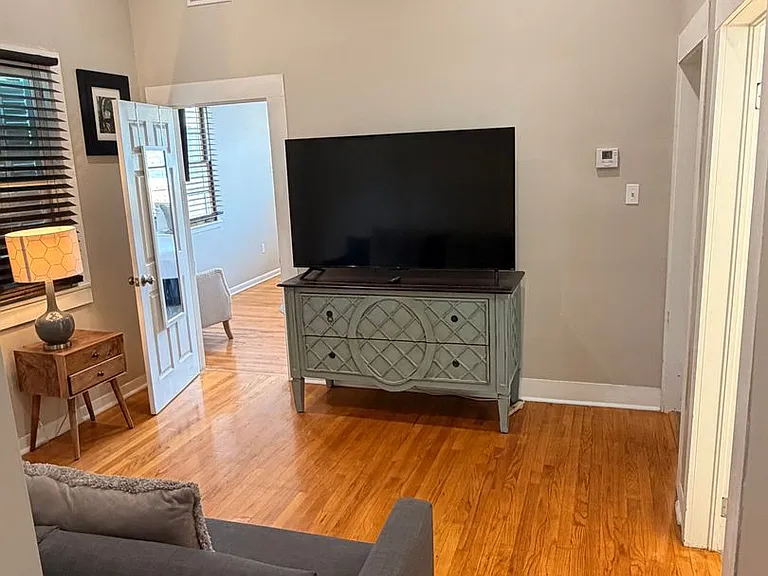 3314 Carondelet St #B — Photo 3