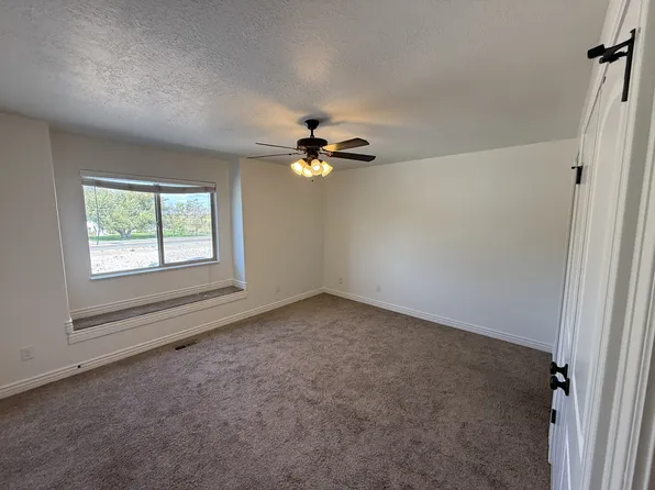1720 E Main St APT 205, Tremonton, UT 84337
