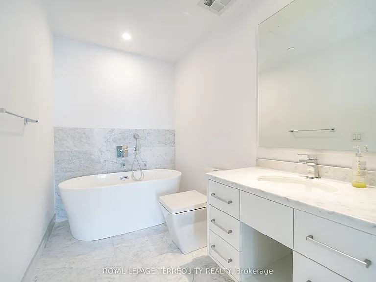 488 University Ave #5008 — Photo 27