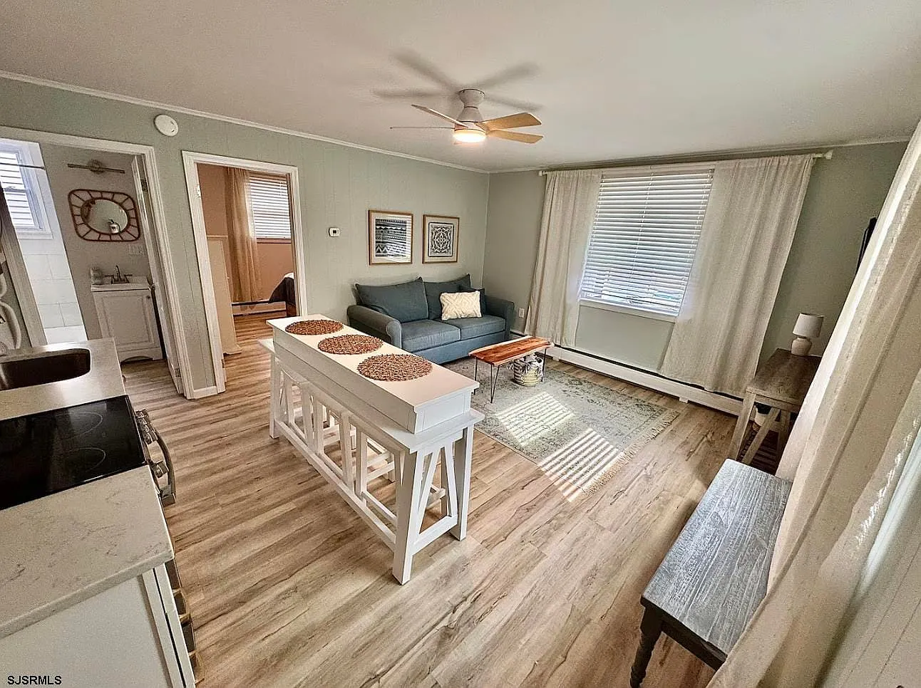 1 bed, 1.0 bath, $1,400 — Photo 4