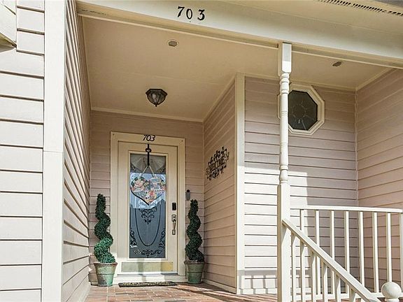 2nd image of 703 Audubon Trce Unit 703