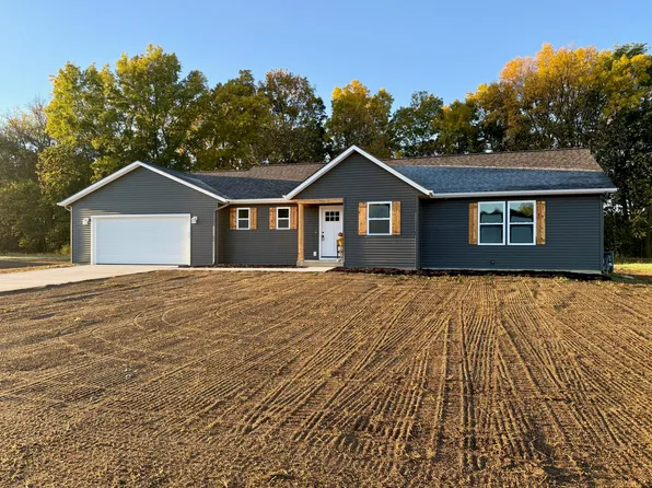 3216 Signal Point Dr, Allegan, MI 49010