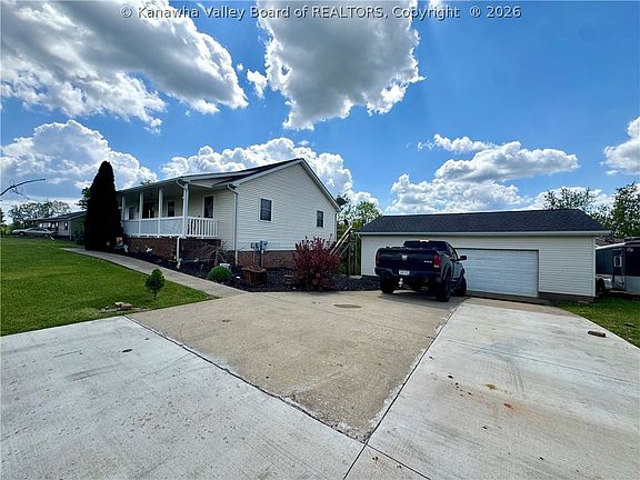 3rd image of 18 Antioch Rd