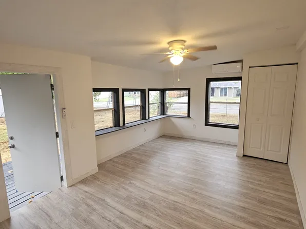 500 Allen Ave, Bonham, TX 75418