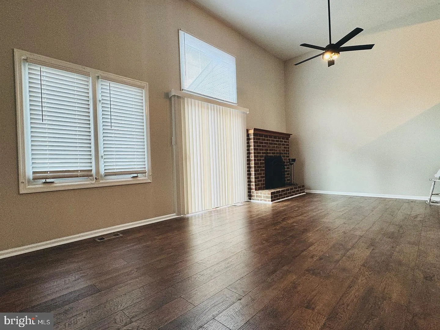 4 bed, 1.5 bath, 1540 sqft, $2,950 — Photo 4
