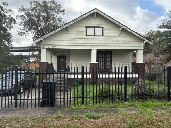 611 Majestic Pl, New Orleans, LA 70114