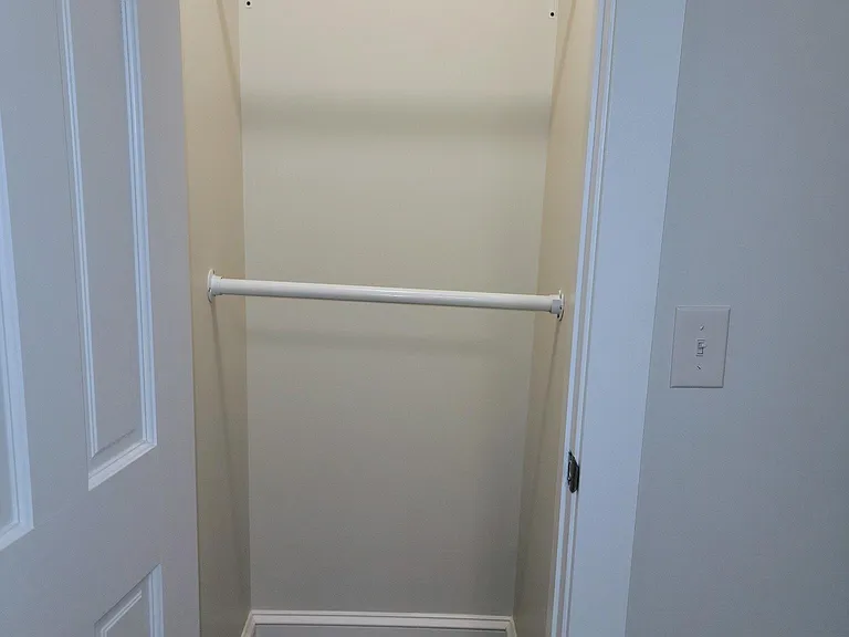 617 Brookshire St — Photo 9