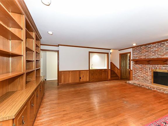 5th image of 6 Parkmont Ct