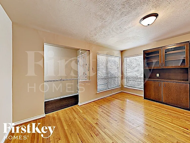 13630 Onyx Ln — Photo 6