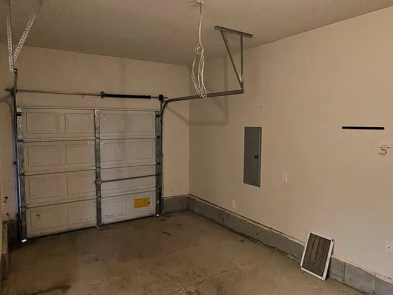 4137 Geranium Loop NE — Photo 6
