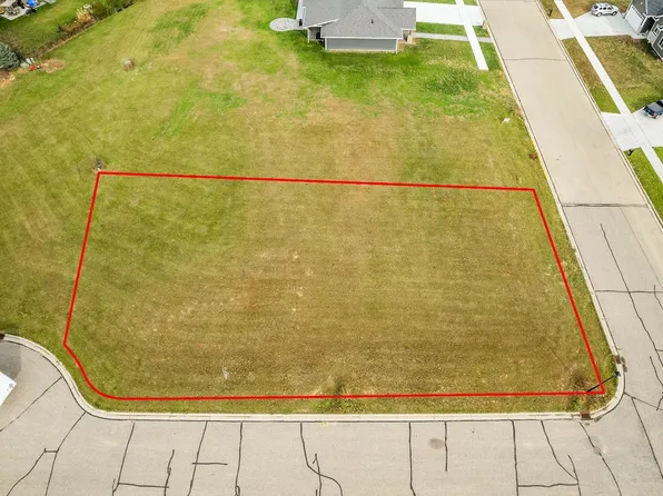2105 Eastridge Cir, Reedsburg, WI 53959