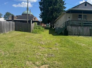 920R Jefferson Ave, Huntington, WV 25704