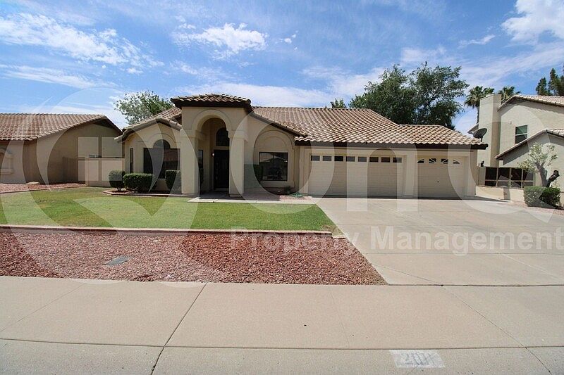 1st image of 2011 E Lodge Dr