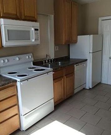 4th image of 3218 California Ave #3218