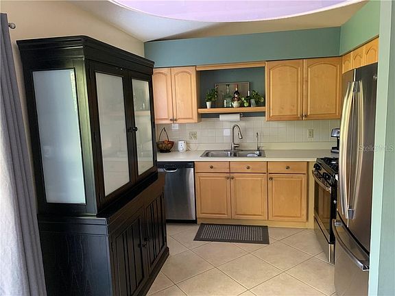 3rd image of 10785 Lazy Lake Dr