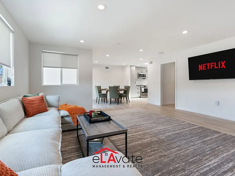 1035 N Serrano Ave #3 — Photo 7