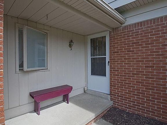 2nd image of 25576 Wessex St