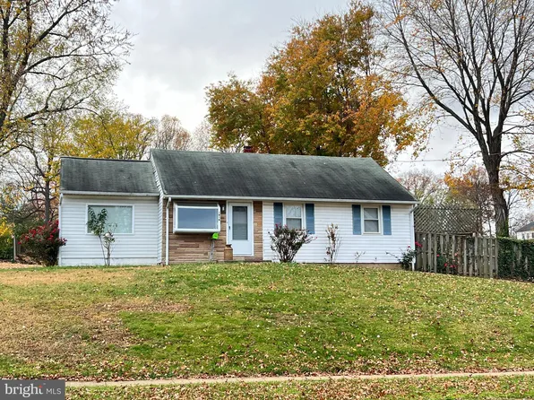 1916 Anderson Rd, Falls Church, VA 22043