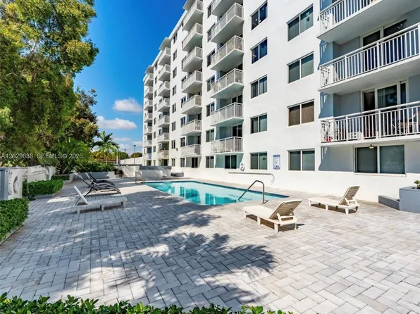 1251 NE 108th St APT 617, Miami, FL 33161