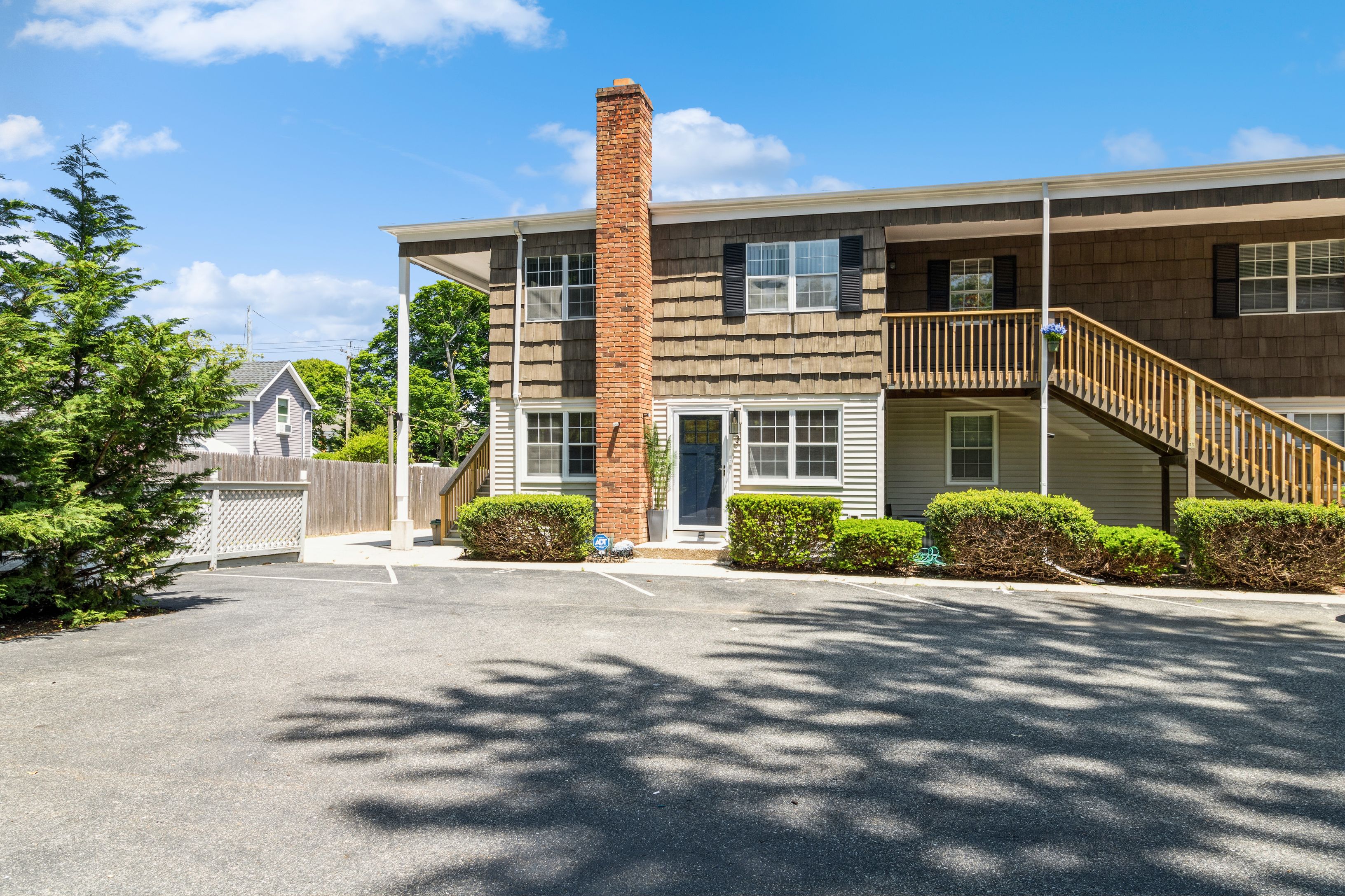 40 Canoe Place Rd, Hampton Bays, NY 11946 Out East