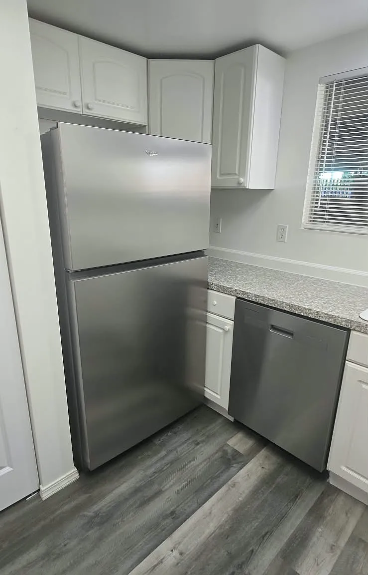2 bed, 1.5 bath, 1080 sqft, $2,400 — Photo 3