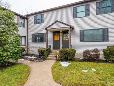 215 Rose St #201E, Metuchen, NJ, 08840