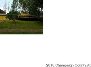 213 Hillside Ln, Bloomington, IL