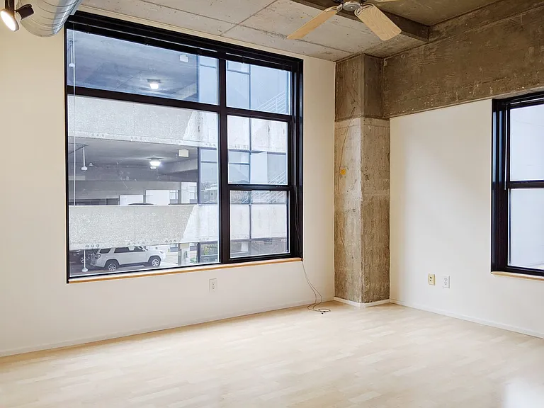 Mercury - Residential — Photo 244