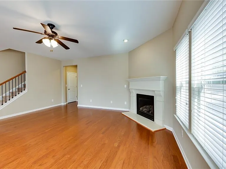 7245 Rocking Horse Ln — Photo 9