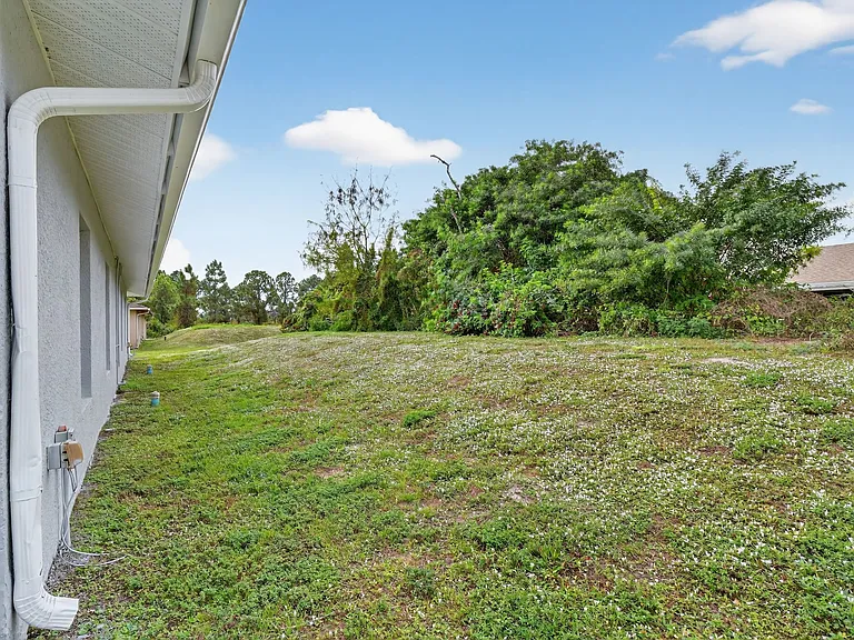 848 Holmes Ave — Photo 18