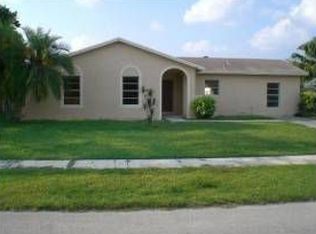 267 NE 164th Ter, Miami, FL 33162