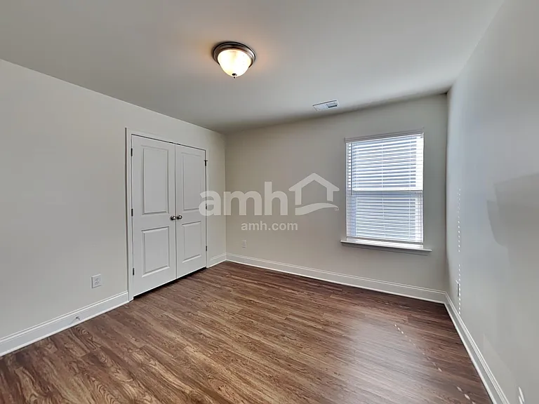 1079 Ashlyn Ct — Photo 23