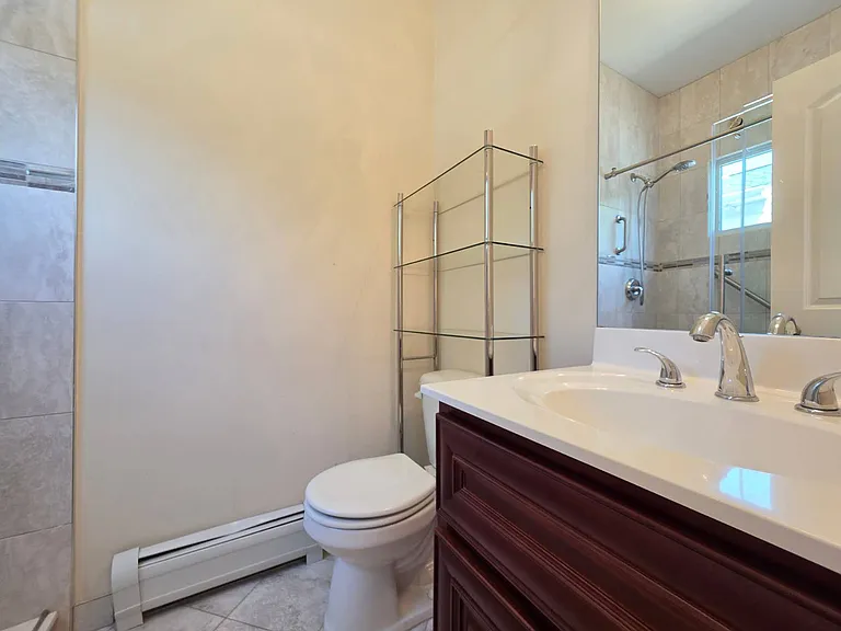 16 Allen Pl #1 — Photo 10