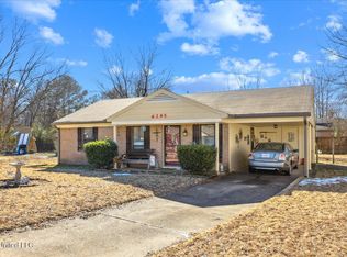 6295 Greenbriar Dr, Horn Lake, MS 38637