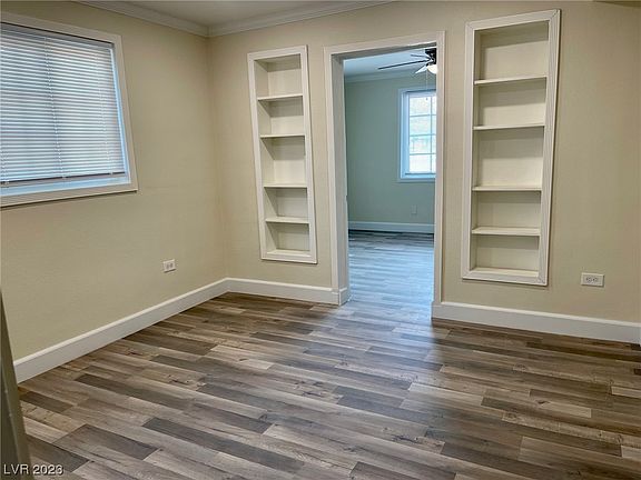 2nd image of 2075 Castleberry Ln