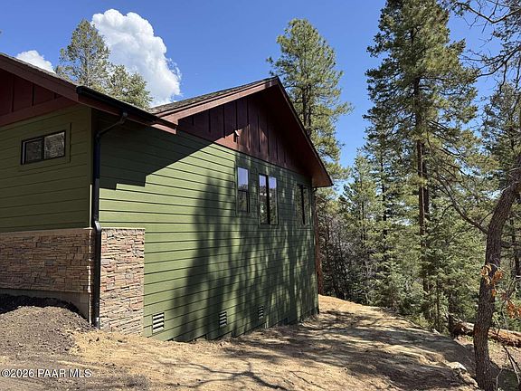 3rd image of 3022 E Timber Lane