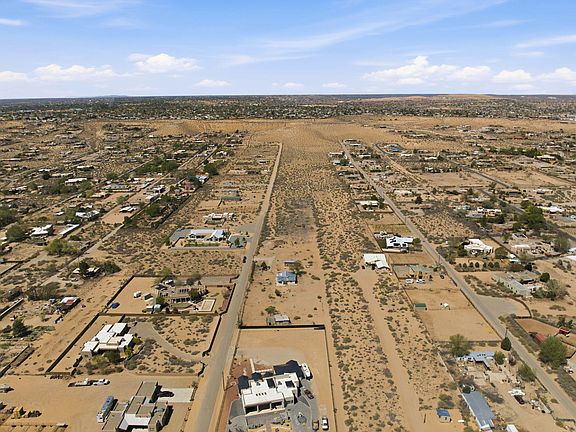 4th image of 710 Perfecto Lopez Rd
