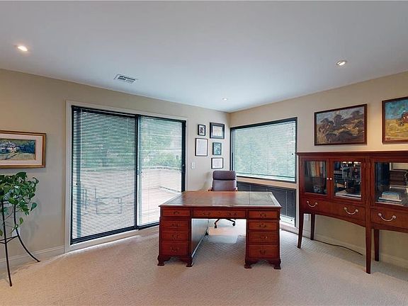 5th image of 4585 Walnut St #3