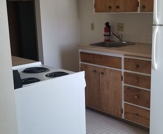 5th image of 435 NE Kamiaken St #35