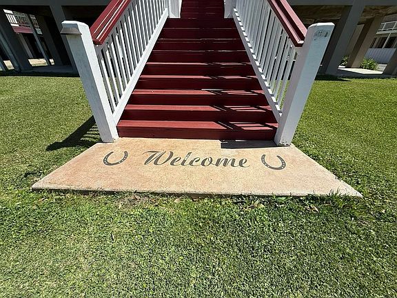 2nd image of 5083 Grand Caillou Rd