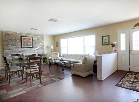 3rd image of 14561 Beeson Ln