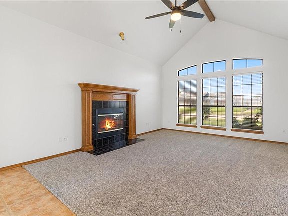 4th image of 1401 Viola Dr