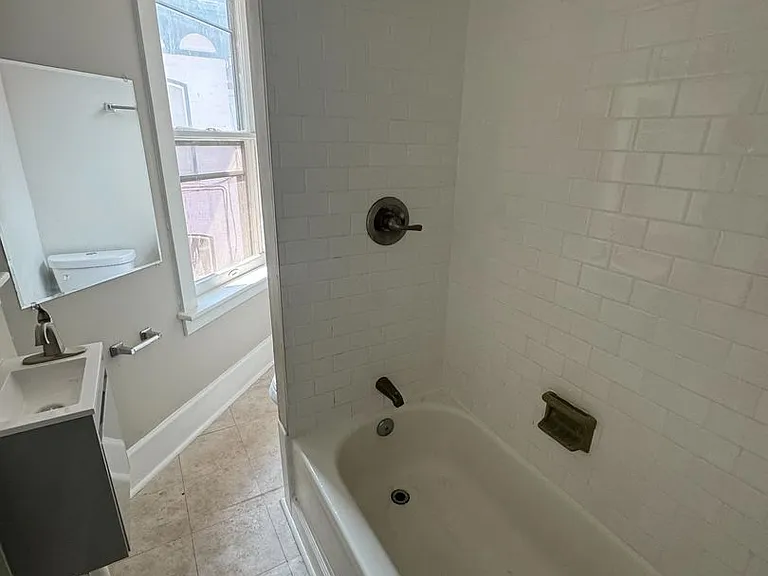 345 N Potomac St — Photo 20