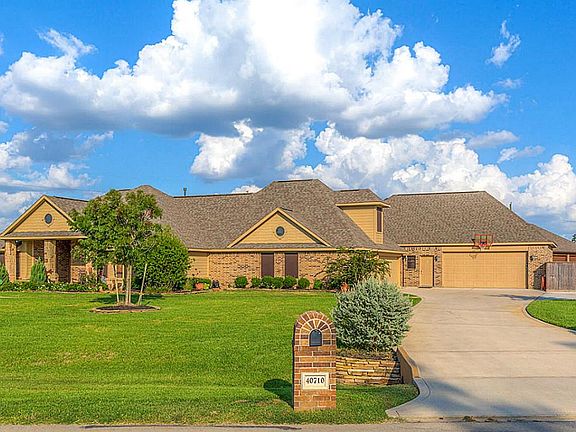 2nd image of 40710 Manor Dr