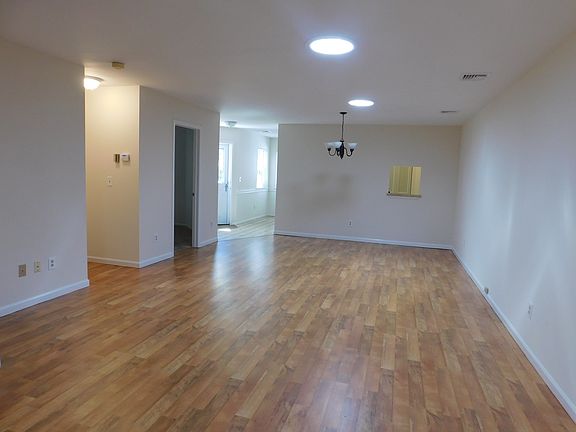 Bright Sunny Open Floor Plan