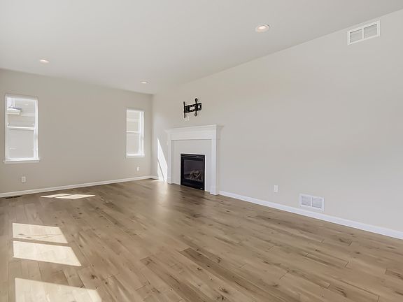 4th image of 6562 Merrimack Dr