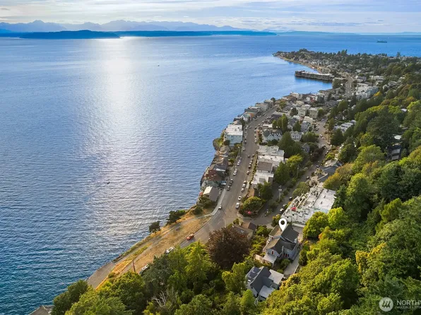 4400 Beach Drive SW, Seattle, WA 98116