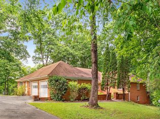 195 Pine Knott Rd, Fayetteville, GA 30214